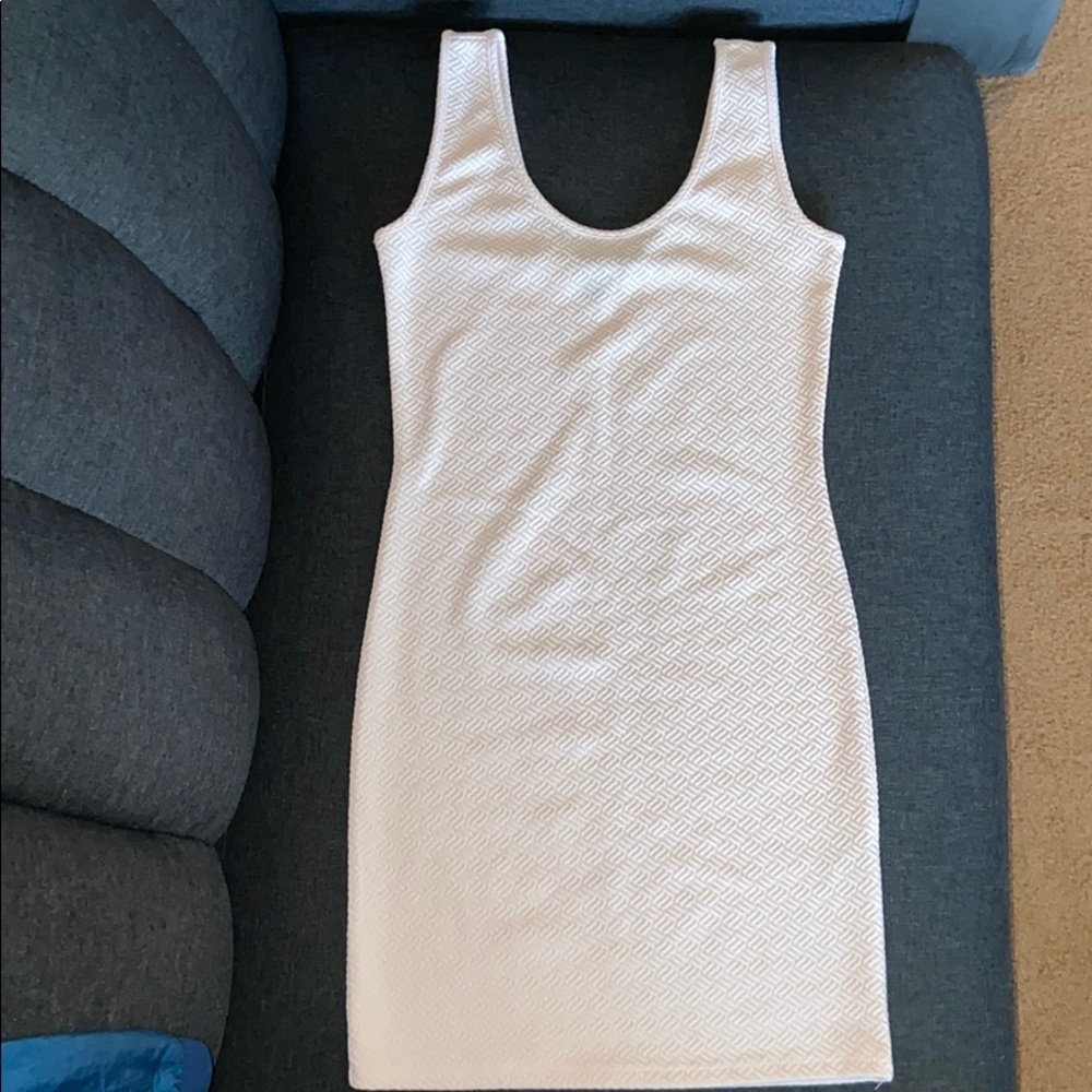 XXI Light Pink textured Bodycon Mini dress